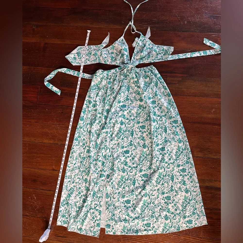 Teal Floral Cutout Maxi Dress - Women - Picture 3 of 3